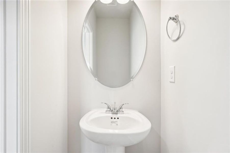 Close-up of interior finishes inside a home in Fairview Lake, Conyers (Image 21). Close-up of interior finishes inside a home in Fairview Lake, Conyers (Image 21).