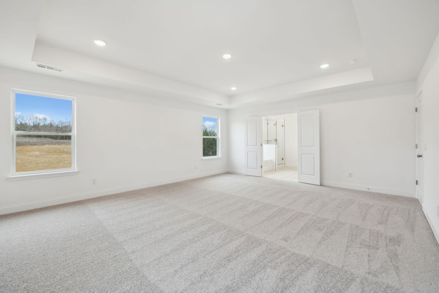 Spacious, unfurnished interior of a new home in Willow Landing, Mount Juliet (Image 27).