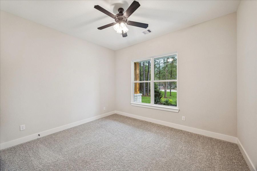 Spacious, unfurnished interior of a new home in , Huntsville (Image 30).