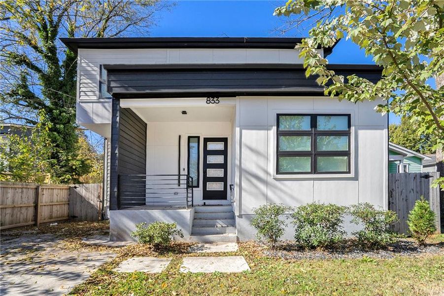 Exterior details and patio area of a home in , Atlanta (Image 1).