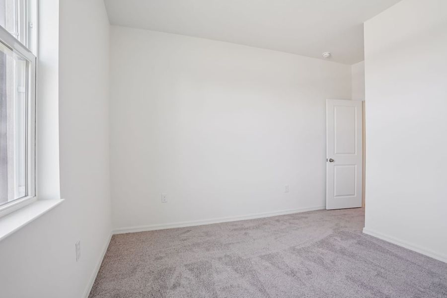Spacious, unfurnished interior of a new home in Silver Lake Estates II, Leesburg (Image 18). Spacious, unfurnished interior of a new home in Silver Lake Estates II, Leesburg (Image 18).