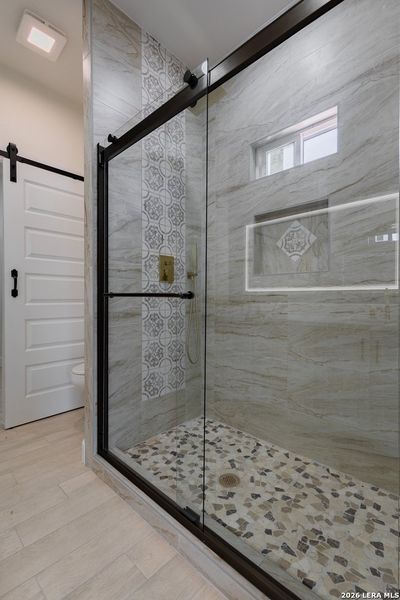 Close-up of interior finishes inside a home in , Eagle Pass (Image 15).