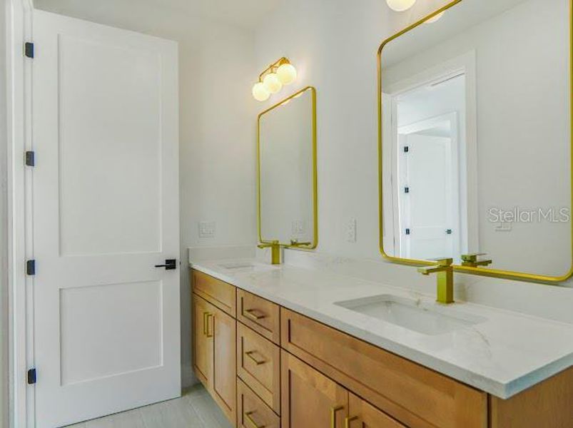 Furnished interior view inside a new home in , Oakland (Image 16).