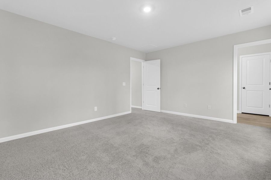 Spacious, unfurnished interior of a new home in Central Creek, Goose Creek (Image 25). Spacious, unfurnished interior of a new home in Central Creek, Goose Creek (Image 25).