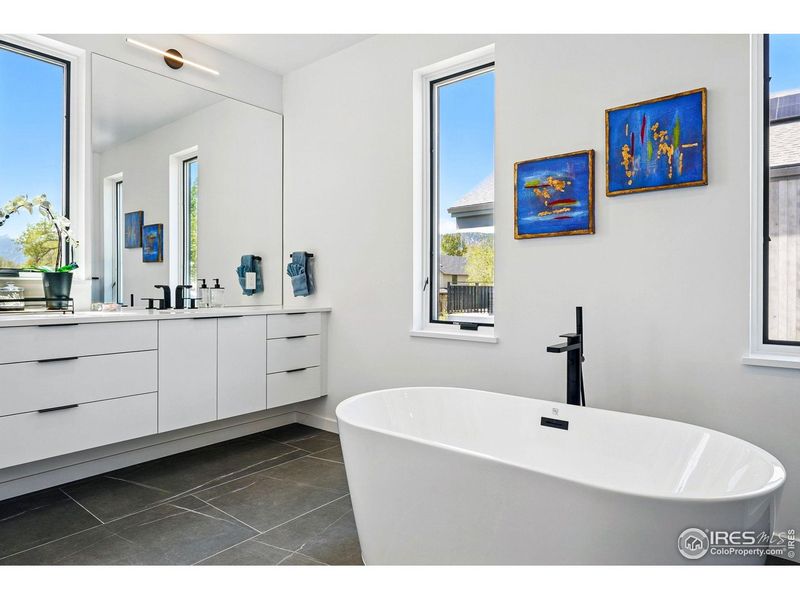 Furnished interior view inside a new home in , Boulder (Image 24).
