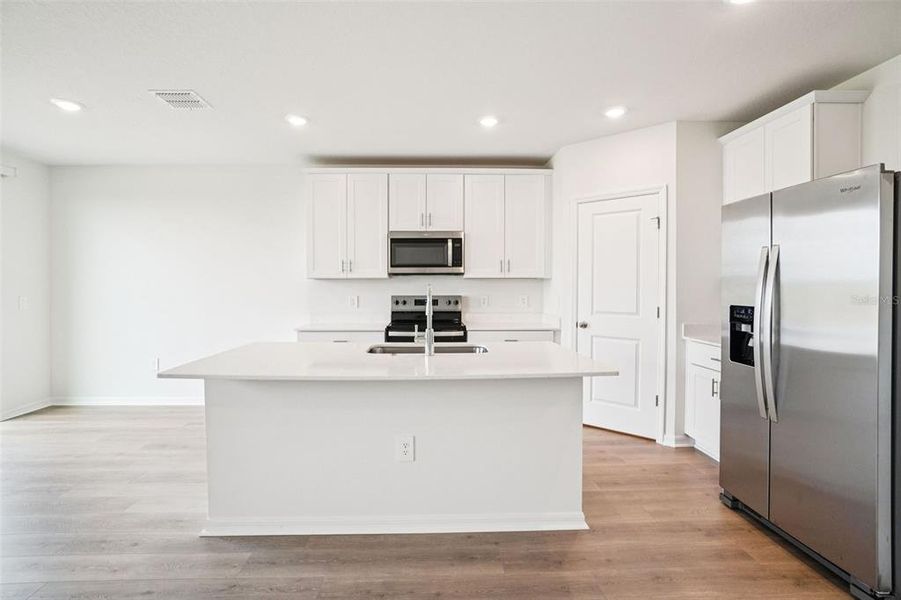 Furnished interior view inside a new home in Hamilton Bluff - Signature Series, Lake Hamilton (Image 7).