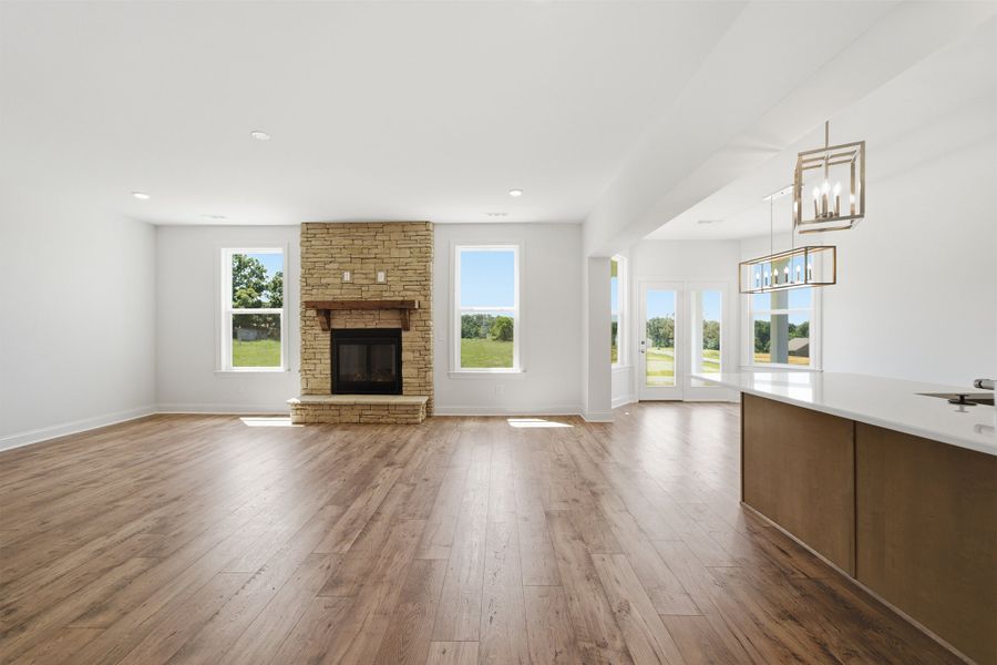 Spacious, unfurnished interior of a new home in Aden Woods, Fairview (Image 26).