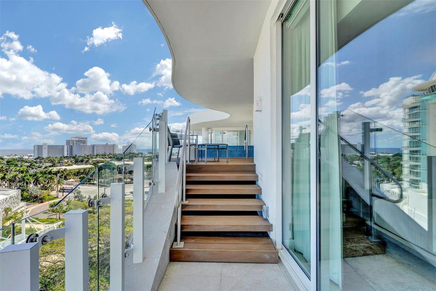 Exterior details and patio area of a home in , Fort Lauderdale (Image 23).