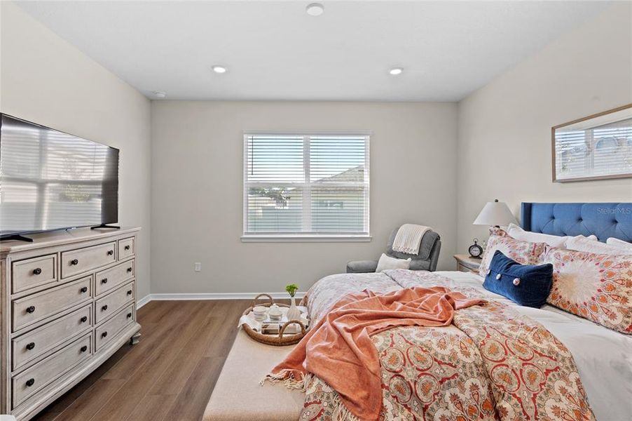 Furnished interior view inside a new home in , Winter Garden (Image 6).