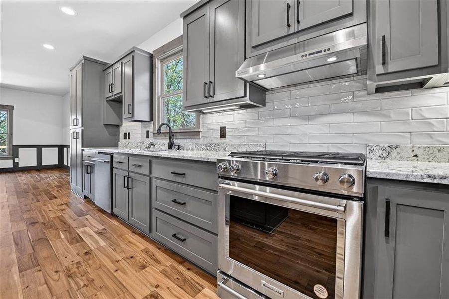Furnished interior view inside a new home in , Ellijay (Image 10).