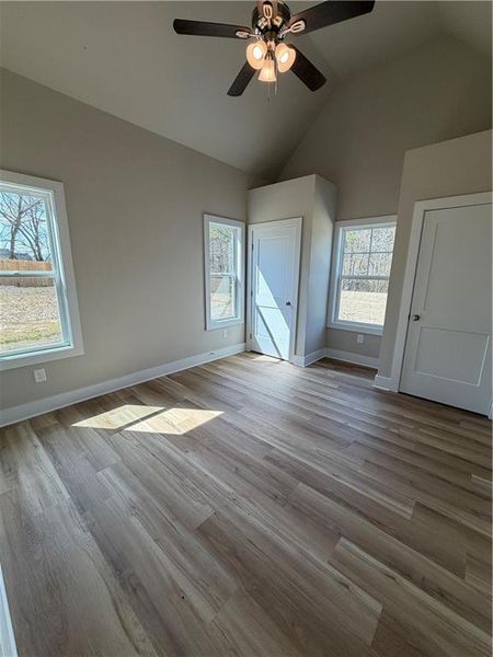 Spacious, unfurnished interior of a new home in , Talking Rock (Image 41).