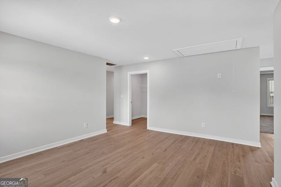 Spacious, unfurnished interior of a new home in Killian Manor at The Adares, Adairsville (Image 28).