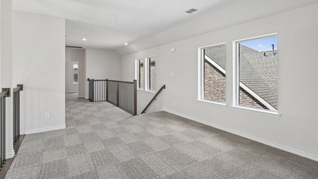 Spacious, unfurnished interior of a new home in Lilybrooke at Legacy Hills, Celina (Image 9).