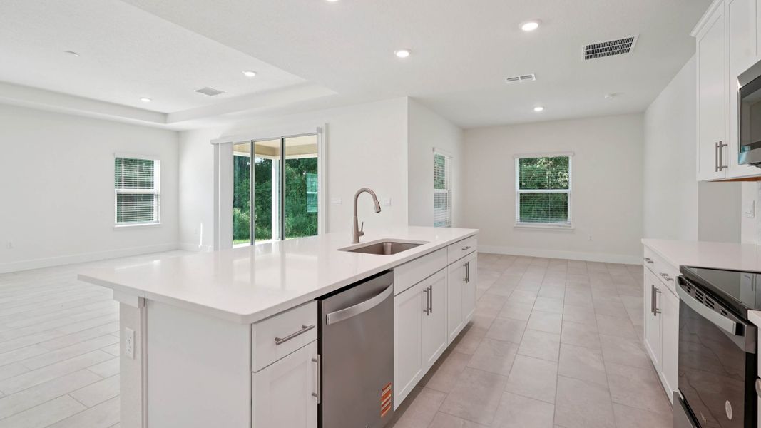 Representative furnished interior of a home built from the Camden by D.R. Horton in Buchanan Trails, Newberry (Image 16).