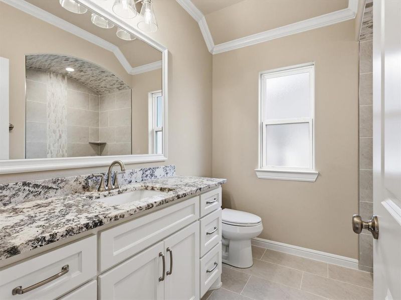 Furnished interior view inside a new home in , Granbury (Image 15).