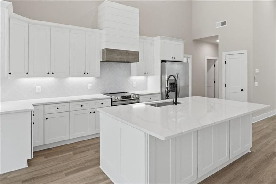Furnished interior view inside a new home in , Gainesville (Image 10).