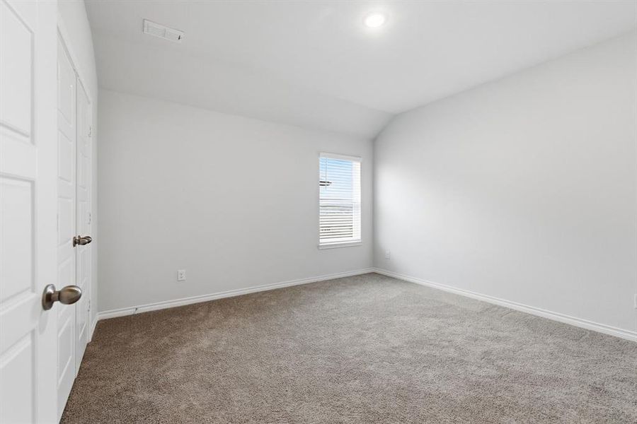 Spacious, unfurnished interior of a new home in , Cleburne (Image 22).