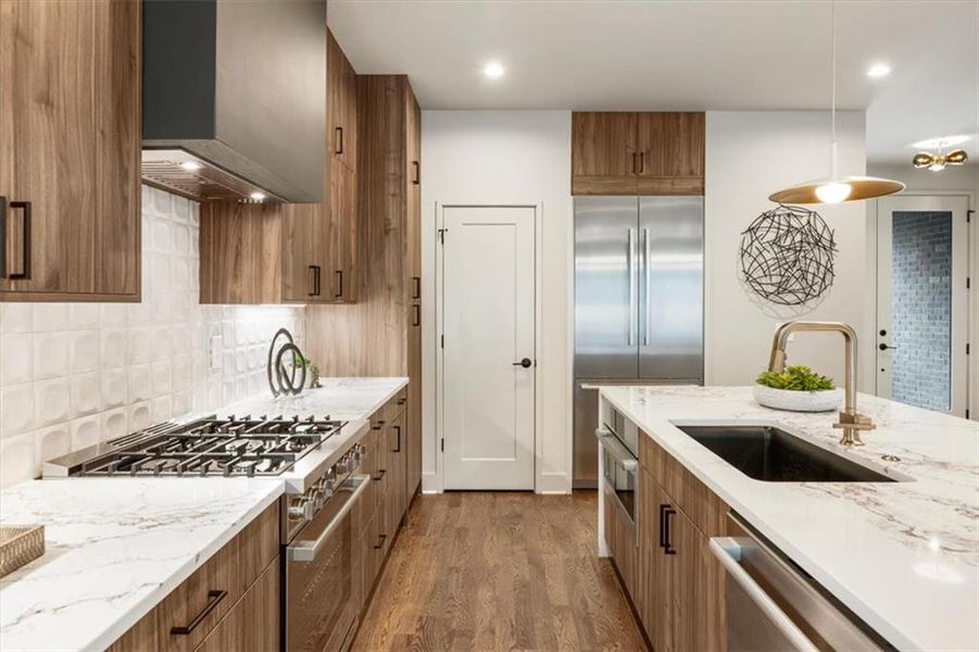 Furnished interior view inside a new home in , Atlanta (Image 9).