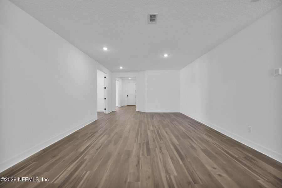 Spacious, unfurnished interior of a new home in Wingate Landing, Jacksonville (Image 16). Spacious, unfurnished interior of a new home in Wingate Landing, Jacksonville (Image 16).