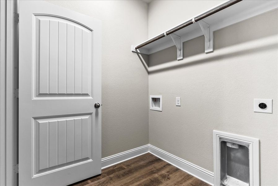 Spacious, unfurnished interior of a new home in Honeysuckle Ranch, Springtown (Image 30).