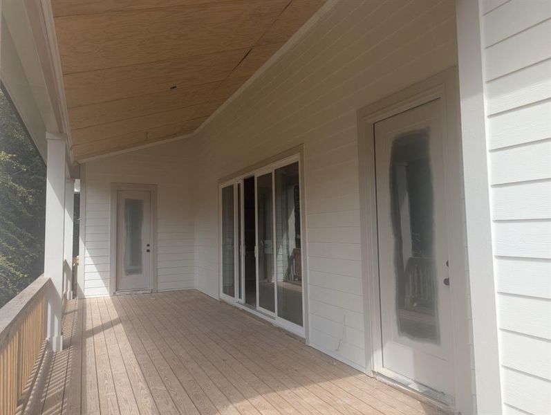 Exterior details and patio area of a home in White Post on Lake Lanier, Gainesville (Image 2).