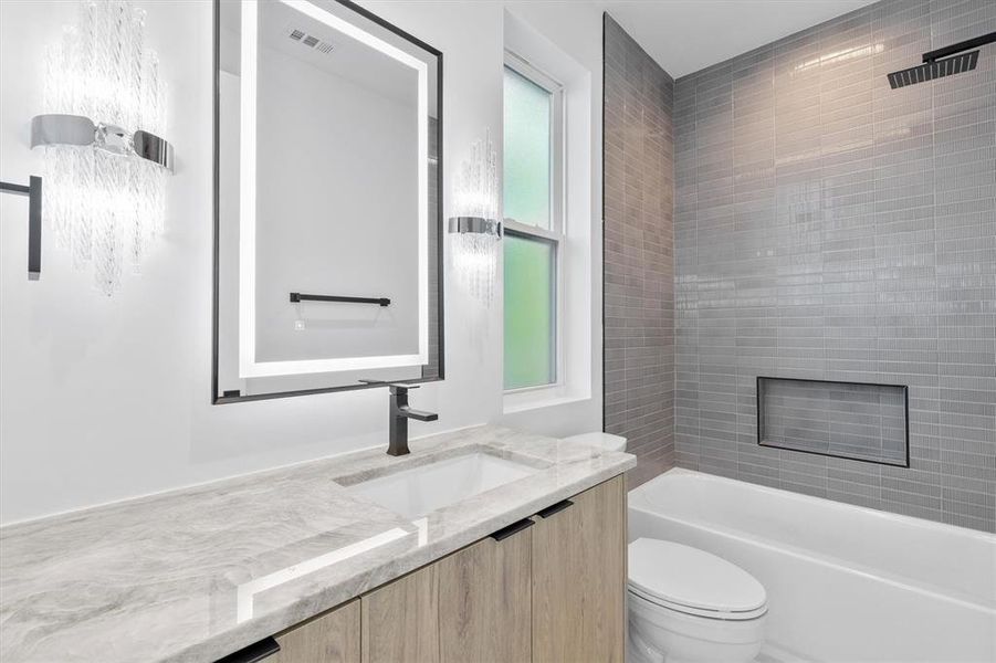 Furnished interior view inside a new home in , Dallas (Image 24). Furnished interior view inside a new home in , Dallas (Image 24).