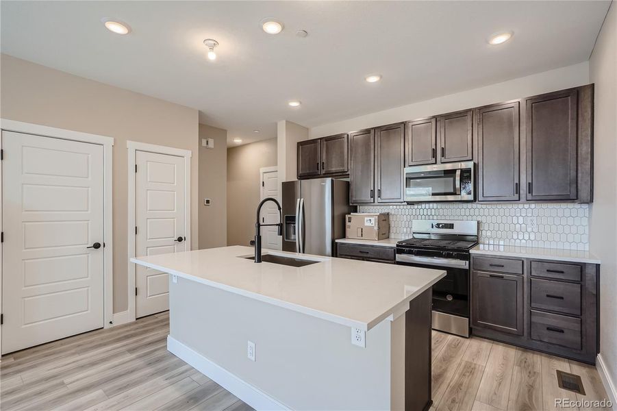 Quartz counters