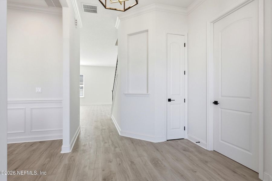 Spacious, unfurnished interior of a new home in Silver Landing At Silverleaf, St. Augustine (Image 29).
