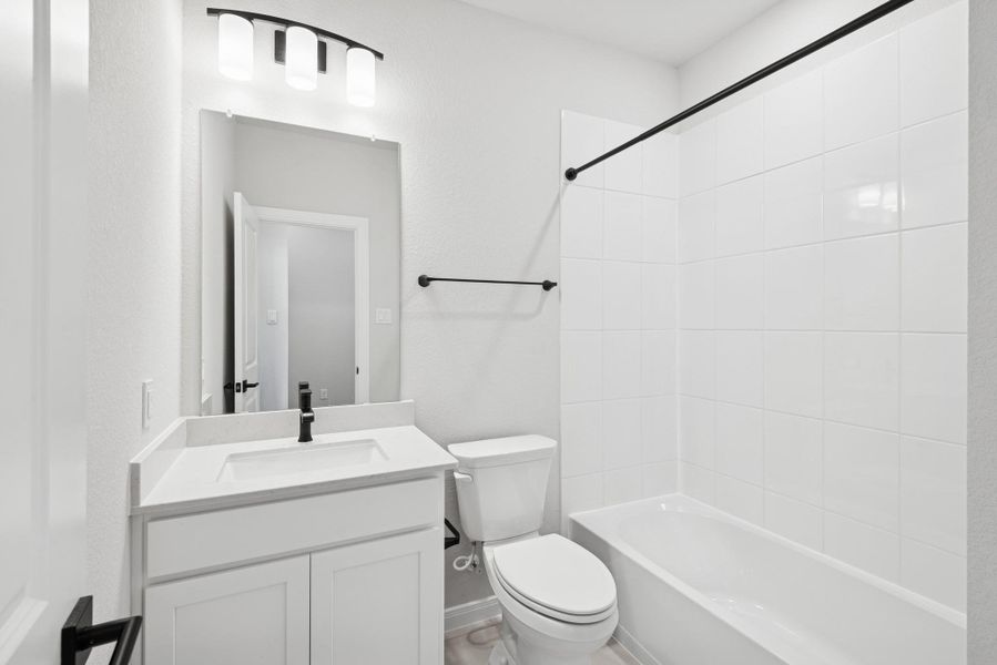 Furnished interior view inside a new home in Jordan Ranch 45' Homesites, Fulshear (Image 6). Furnished interior view inside a new home in Jordan Ranch 45' Homesites, Fulshear (Image 6).