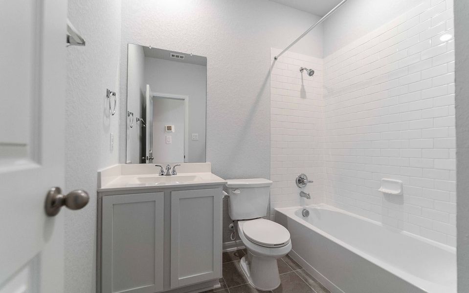 Furnished interior view inside a new home in Mesa Vista, Von Ormy (Image 6).