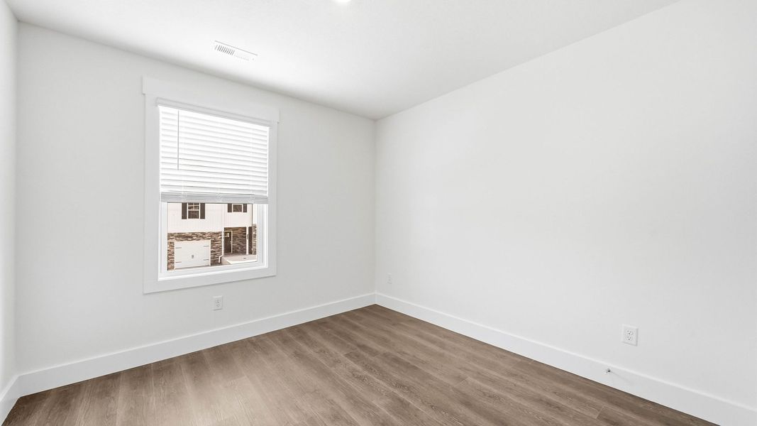 Spacious, unfurnished interior of a new home in The Arbor Townhomes, Kingsport (Image 19).