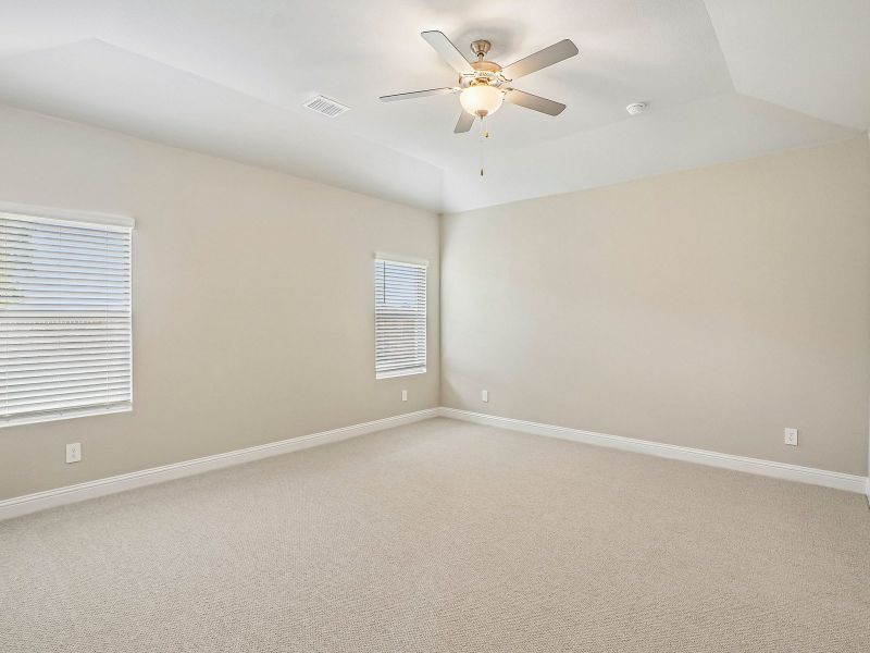 Spacious, unfurnished interior of a new home in Eastridge - Signature Series, Princeton (Image 12).