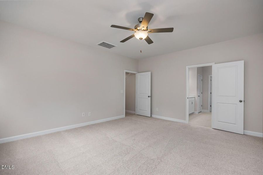Spacious, unfurnished interior of a new home in Montrose, Aberdeen (Image 15).