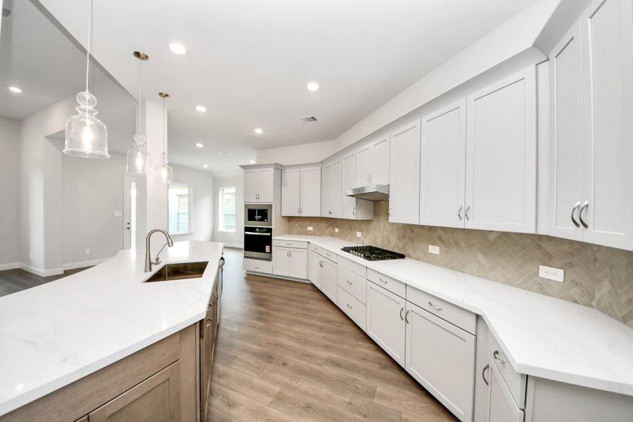 Furnished interior view inside a new home in ARTAVIA: Hilltop Collection, Conroe (Image 10). Furnished interior view inside a new home in ARTAVIA: Hilltop Collection, Conroe (Image 10).