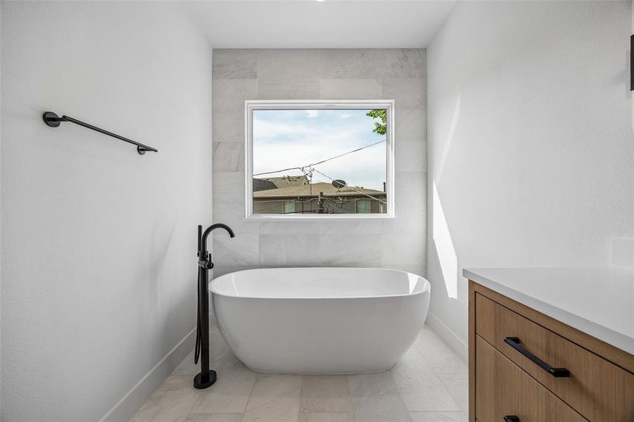 Furnished interior view inside a new home in , Dallas (Image 15).