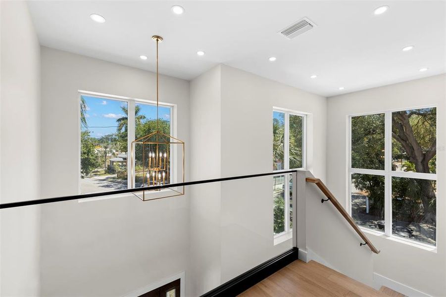 Spacious, unfurnished interior of a new home in , St. Petersburg (Image 55).