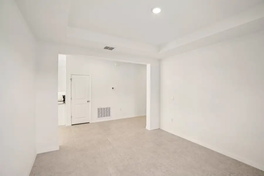 Representative unfurnished interior of a home built from the Huntington by Maronda Homes in Palm Coast, Palm Coast (Image 25).