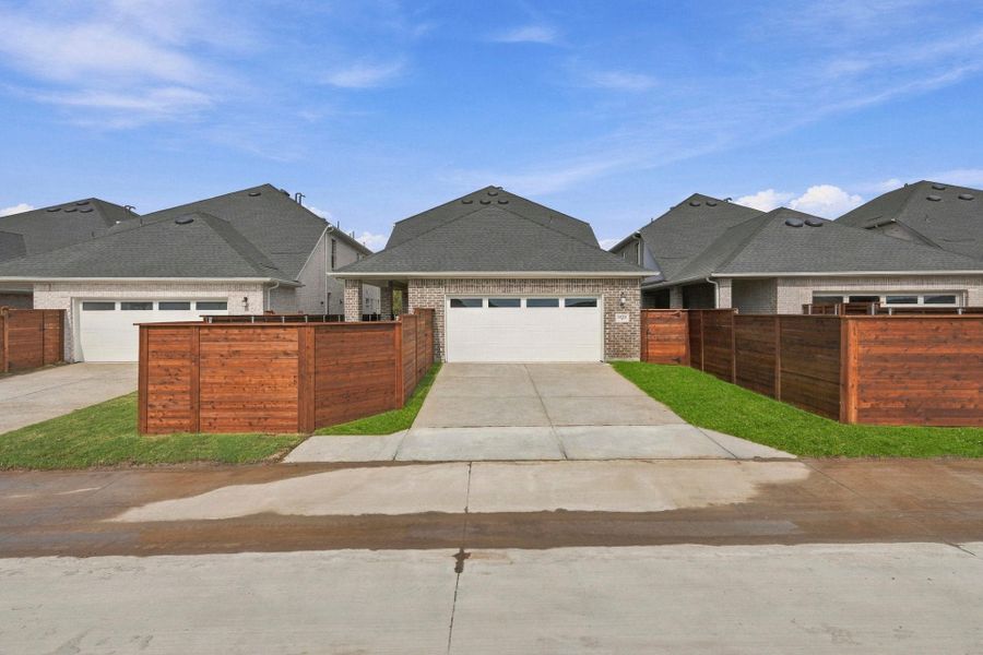 2,664sf New Home in Mesquite, TX.  - Slide 7