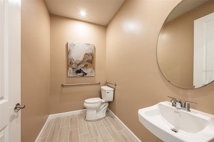 Furnished interior view inside a new home in Sanderling, Palmetto (Image 17).