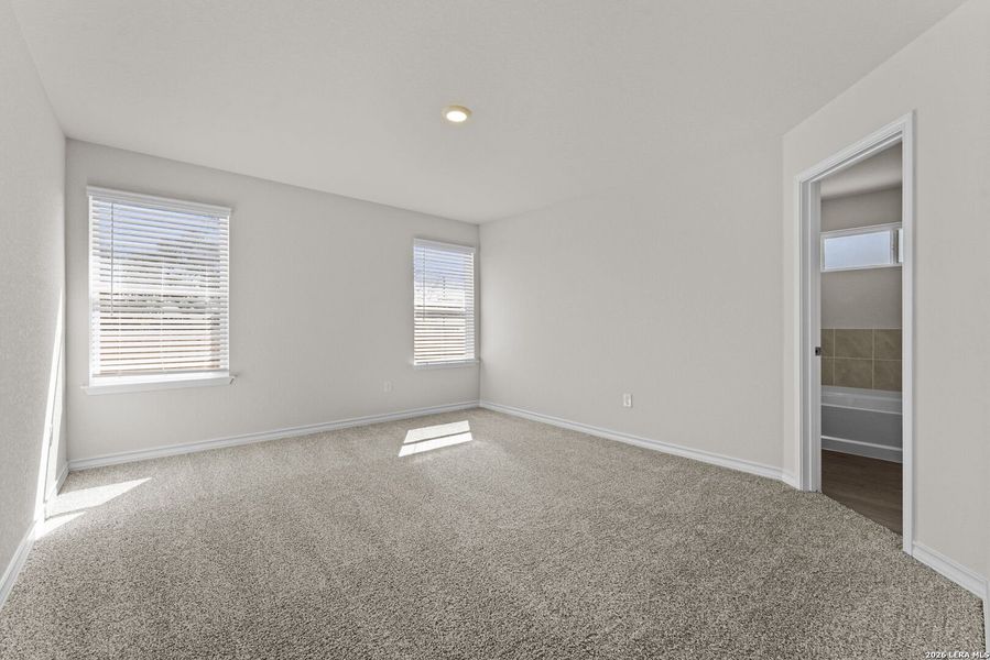 Spacious, unfurnished interior of a new home in High Garden, Comfort (Image 20).