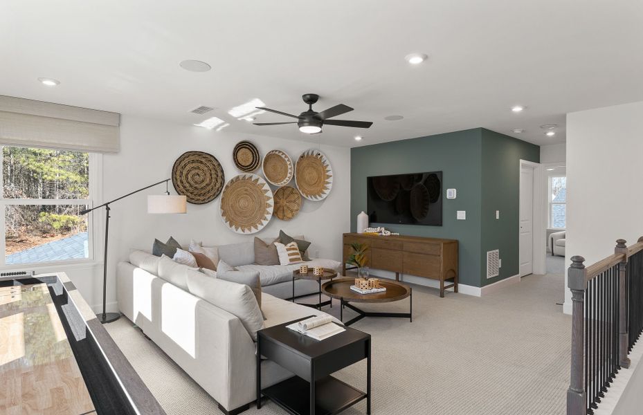 Furnished interior view inside a new home in Sun City Peachtree, Griffin (Image 11). Furnished interior view inside a new home in Sun City Peachtree, Griffin (Image 11).