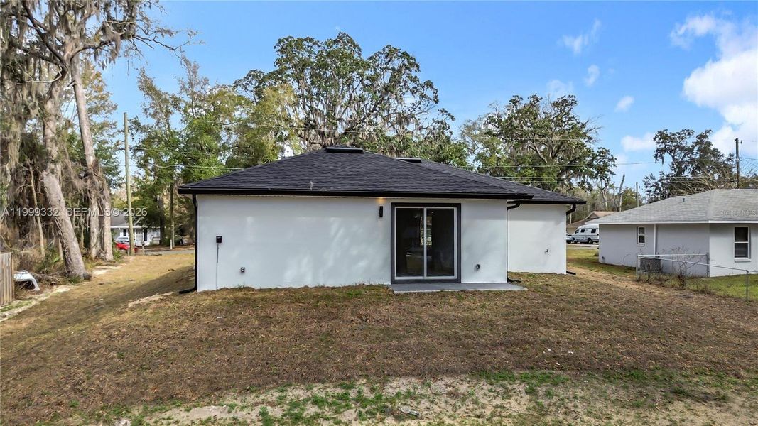 Exterior details and patio area of a home in , Ocala (Image 3).