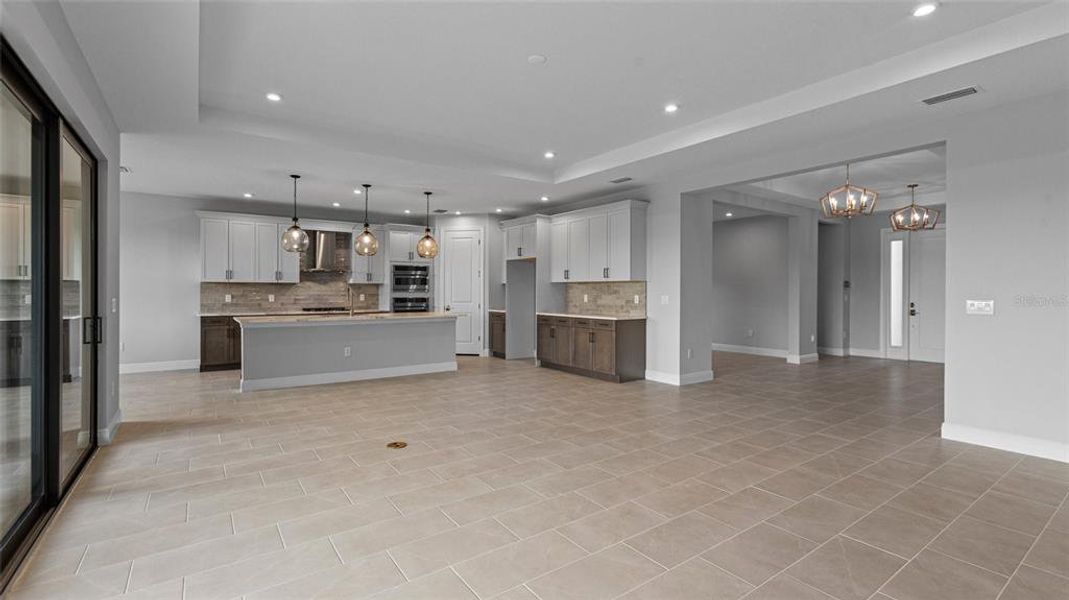 Image 28 of a home in Woodland Preserve.