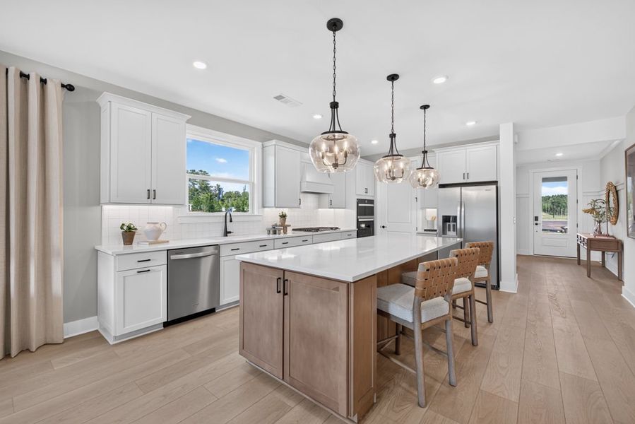 Representative furnished interior of a home built from the Mainstay by Pulte Homes in Everhour, Newnan (Image 8).