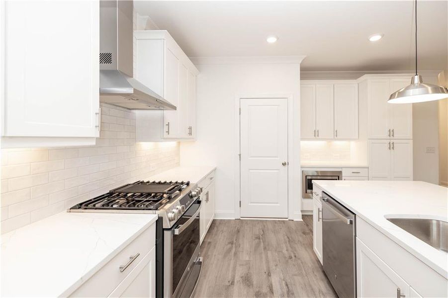 Furnished interior view inside a new home in Millcroft Townhomes, Buford (Image 4).