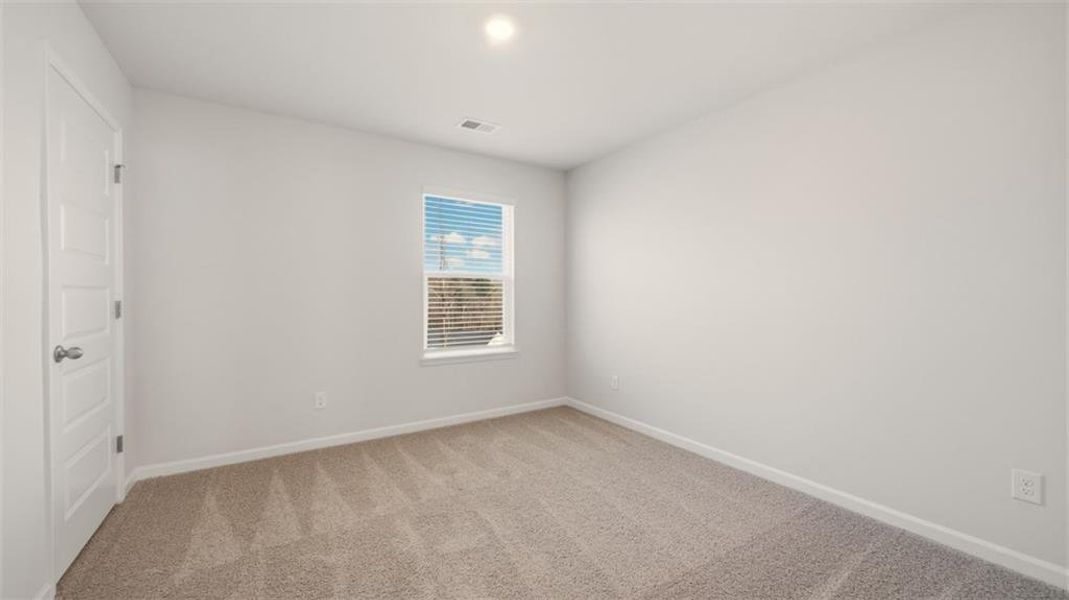 Spacious, unfurnished interior of a new home in Teamon Pointe, Griffin (Image 26).