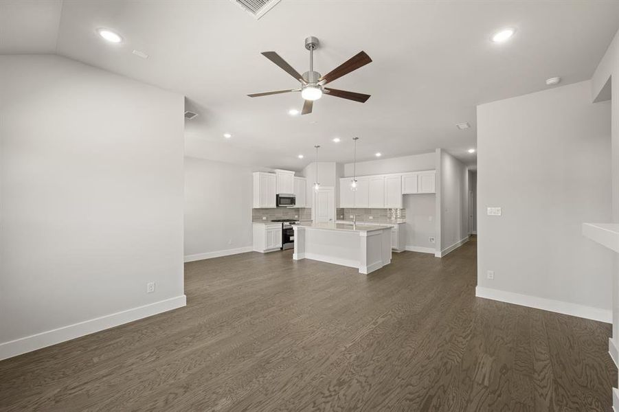 1732 Willow Patch- Living Room-2 1732 Willow Patch- Living Room-2