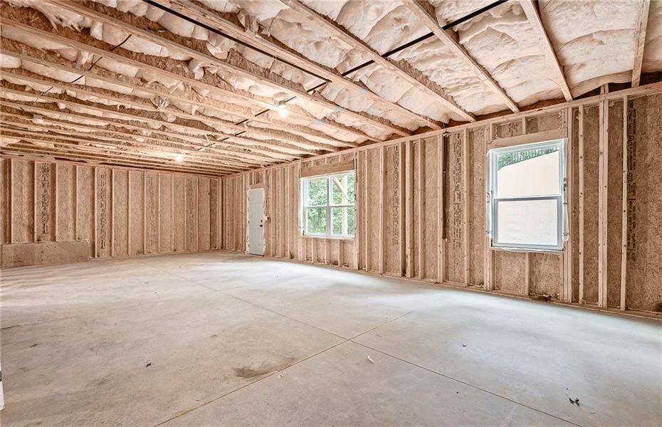 Spacious, unfurnished interior of a new home in Reunion, Hoschton (Image 37).