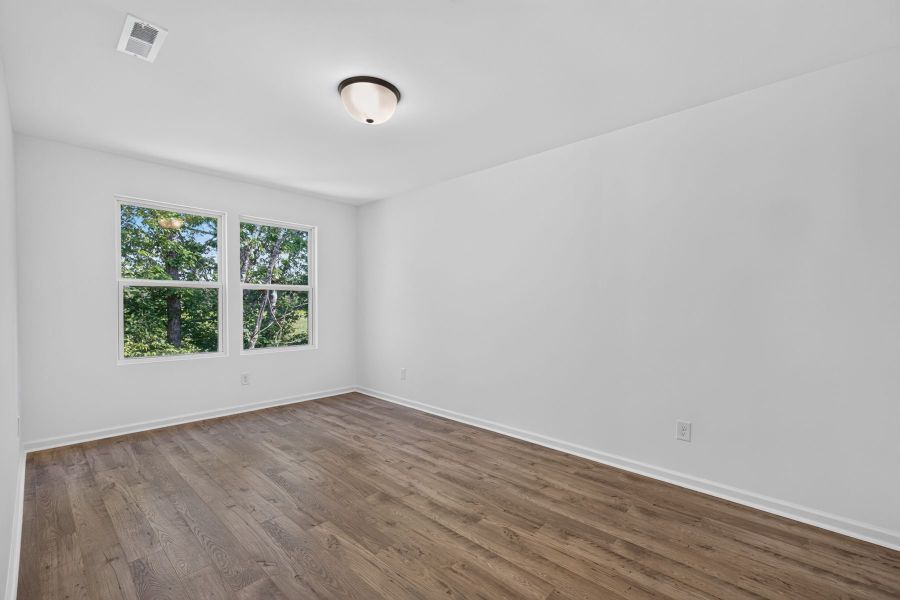 Spacious, unfurnished interior of a new home in Heritage Hall, Statesville (Image 29).