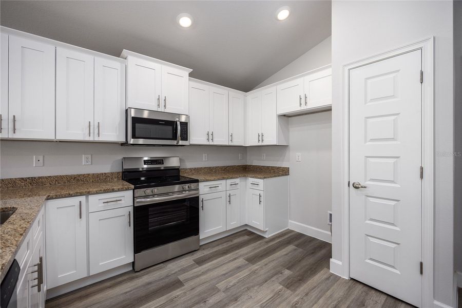 Furnished interior view inside a new home in Kirkland Farms, Alachua (Image 6). Furnished interior view inside a new home in Kirkland Farms, Alachua (Image 6).